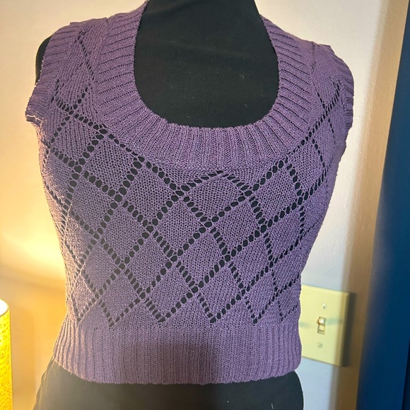 Crop top - Picture 1 of 1